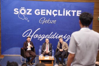Söz Gençlik’te koyu sohbetler