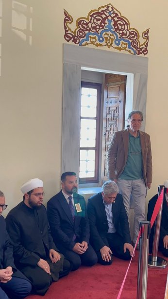 2034’te kitabı basılarak anılacak