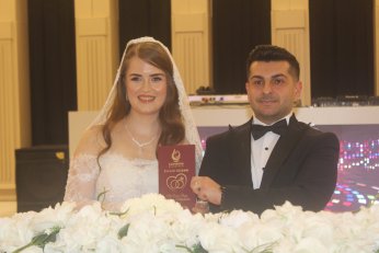 Kendi kendisine, ‘Evleneceğim kişi’ demişti. Evlendi 