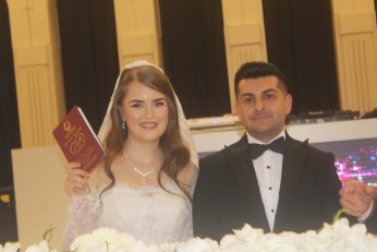 Kendi kendisine, ‘Evleneceğim kişi’ demişti. Evlendi 