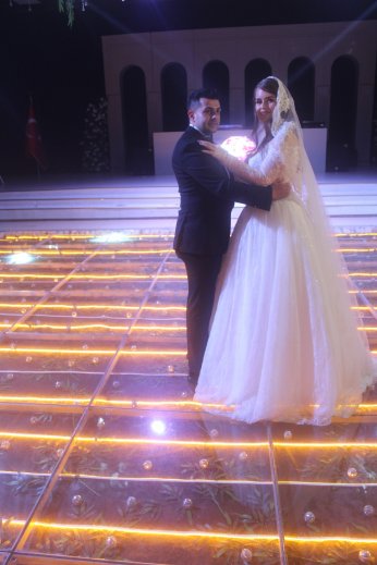 Kendi kendisine, ‘Evleneceğim kişi’ demişti. Evlendi 