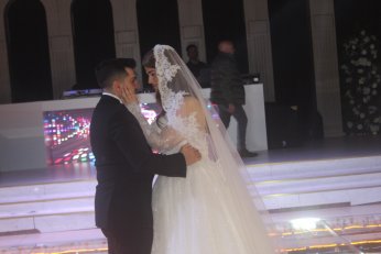 Kendi kendisine, ‘Evleneceğim kişi’ demişti. Evlendi 