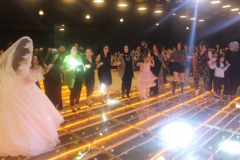 Kendi kendisine, ‘Evleneceğim kişi’ demişti. Evlendi 