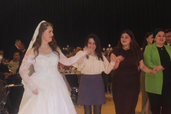 Kendi kendisine, ‘Evleneceğim kişi’ demişti. Evlendi 