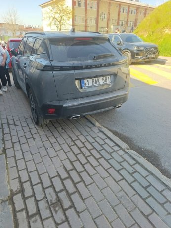 Alışan’da veliler kaldırıma duba istiyor 