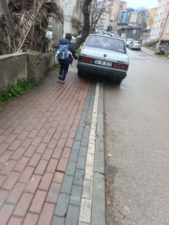 Alışan’da veliler kaldırıma duba istiyor 