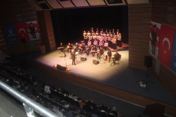 Hem vatan aşkına Hem ‘aşk’ın aşkına 