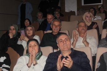 Hem vatan aşkına Hem ‘aşk’ın aşkına 