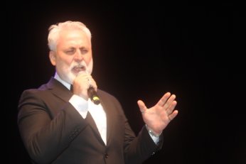 Hem vatan aşkına Hem ‘aşk’ın aşkına 