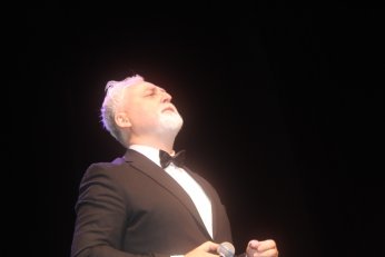 Hem vatan aşkına Hem ‘aşk’ın aşkına 