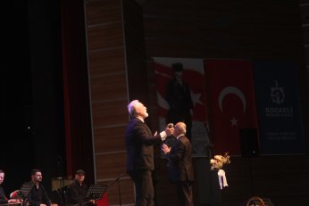 Hem vatan aşkına Hem ‘aşk’ın aşkına 