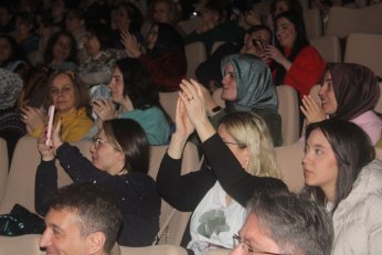 Hem vatan aşkına Hem ‘aşk’ın aşkına 