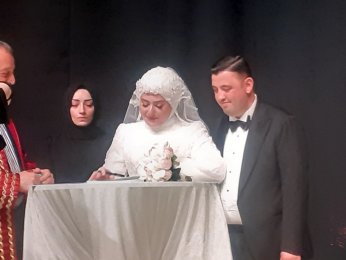 Avaz avaz bağırdı: Sonsuza kadar evet