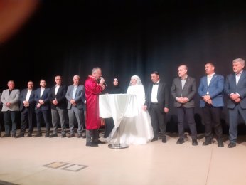 Avaz avaz bağırdı: Sonsuza kadar evet