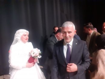 Avaz avaz bağırdı: Sonsuza kadar evet