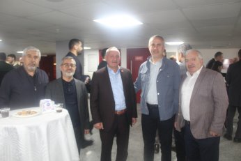 Avaz avaz bağırdı: Sonsuza kadar evet