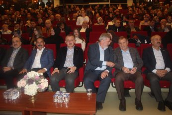 Avaz avaz bağırdı: Sonsuza kadar evet