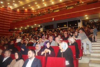 Avaz avaz bağırdı: Sonsuza kadar evet