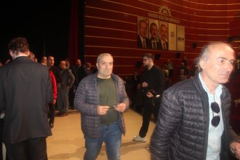 Avaz avaz bağırdı: Sonsuza kadar evet