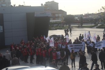 Ülkeyi holdinglere teslim etmeyeceğiz