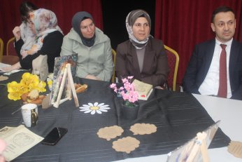 Kütüphane Türker’den kitaplar halktan