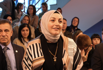 Parmaklarıyla beynin görme merkezini kullandı