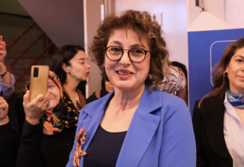 Parmaklarıyla beynin görme merkezini kullandı