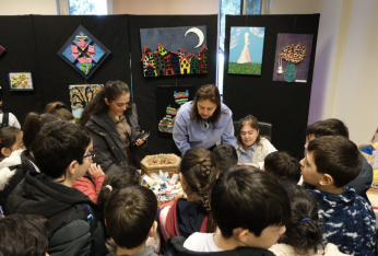 Parmaklarıyla beynin görme merkezini kullandı