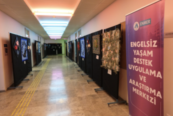 Parmaklarıyla beynin görme merkezini kullandı