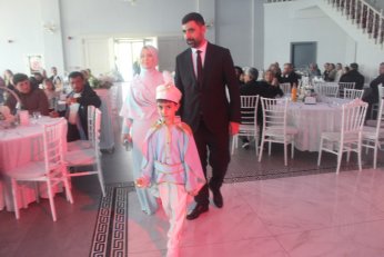 Mazluma sahip çıkıp haksızlığa dik duracak