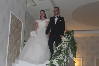 Neslihan ile Dolunay Çekmece’de imzalayacak