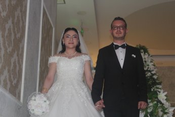 Neslihan ile Dolunay Çekmece’de imzalayacak