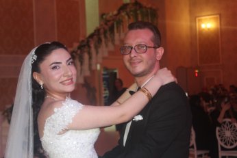 Neslihan ile Dolunay Çekmece’de imzalayacak