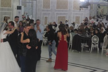 Neslihan ile Dolunay Çekmece’de imzalayacak