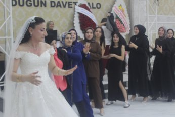 Neslihan ile Dolunay Çekmece’de imzalayacak