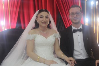 Neslihan ile Dolunay Çekmece’de imzalayacak