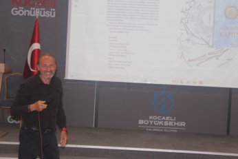 İzmit bugünkü yerine yılandan sebep kuruldu