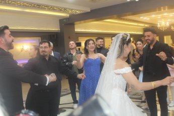 Dünya evine kınayı soğutmadan girdiler 