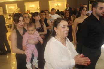 Dünya evine kınayı soğutmadan girdiler 