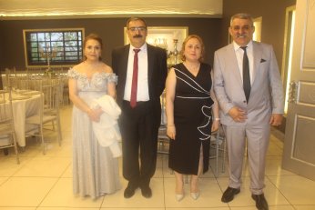 Dünya evine kınayı soğutmadan girdiler 