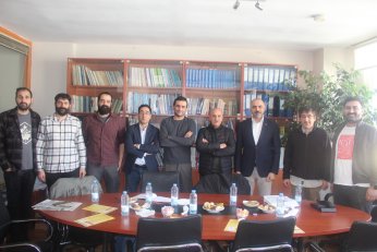 TKP 13 belediyeye dördü  vekil adayı 13 aday çıkarttı