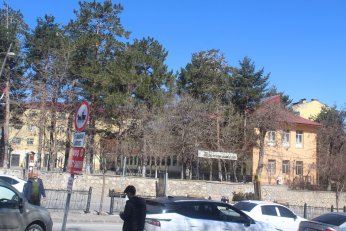 Kadın emeği pazarı yok ama halk eğitim var