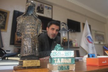 Kadın emeği pazarı yok ama halk eğitim var