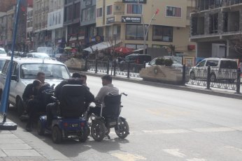 Aradığınız sanatçıya ulaşılamıyor 