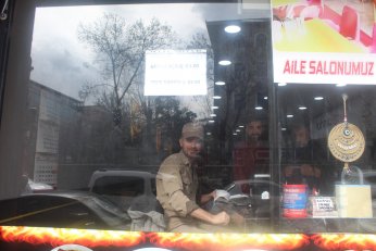 Aradığınız sanatçıya ulaşılamıyor 