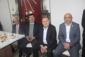 Huzurlu ülkenin yolu mutlu annelerden geçer 