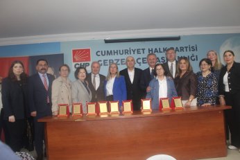 Huzurlu ülkenin yolu mutlu annelerden geçer 
