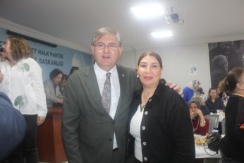 Huzurlu ülkenin yolu mutlu annelerden geçer 