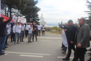 Global ayıp. Geniş destek.  Sıkı söz. Sağlam irade