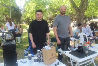 Festivalde ders. Derste festival